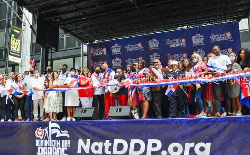 透视绿茵场上的智慧：如何撰写足球赛事评述